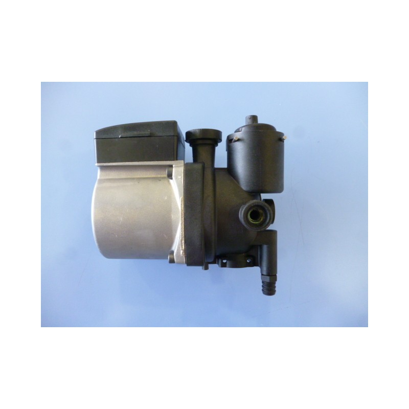 BOMBA GRUNDFOS UPS 15-50